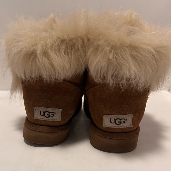 UGG MILLA WOMEN ANKEL BOOTS SUEDE EXPOSED FUR CHESTNUT US 7 - Picture 6 of 10